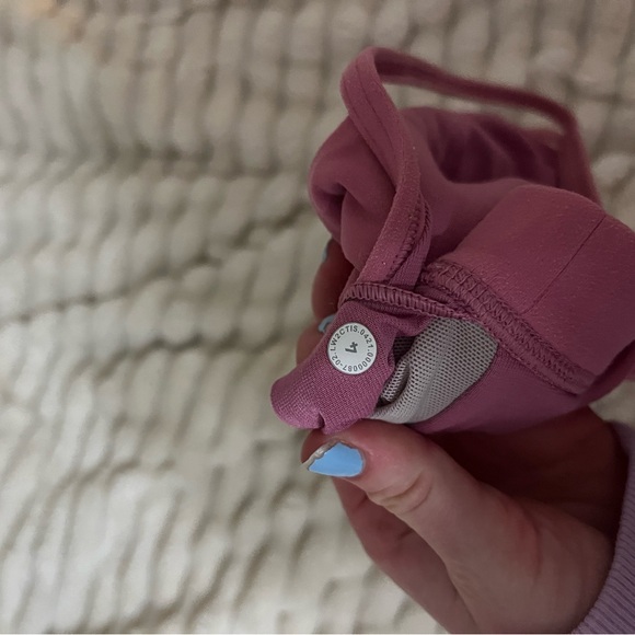 Lululemon flow Y bra - Picture 3 of 4